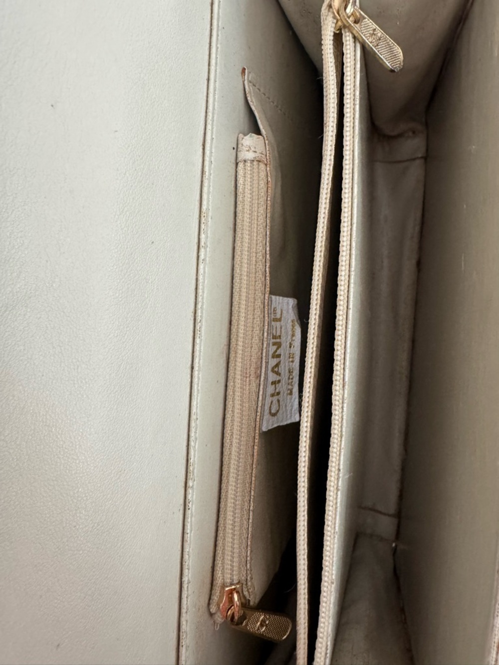 Vintage Chanel Pre-1986 CC Logo Lambskin Crossbody with Gold Tassel - Picture 10 of 16